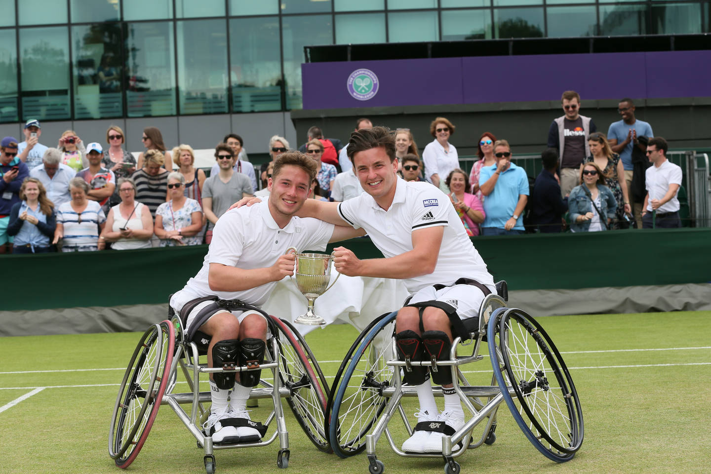 Gordon Reid and Alfie Hewitt with the Wimbledon 2016 doubles trophy