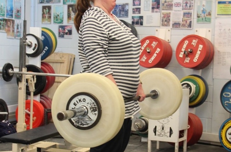 Jemma Robertson, powerlifter