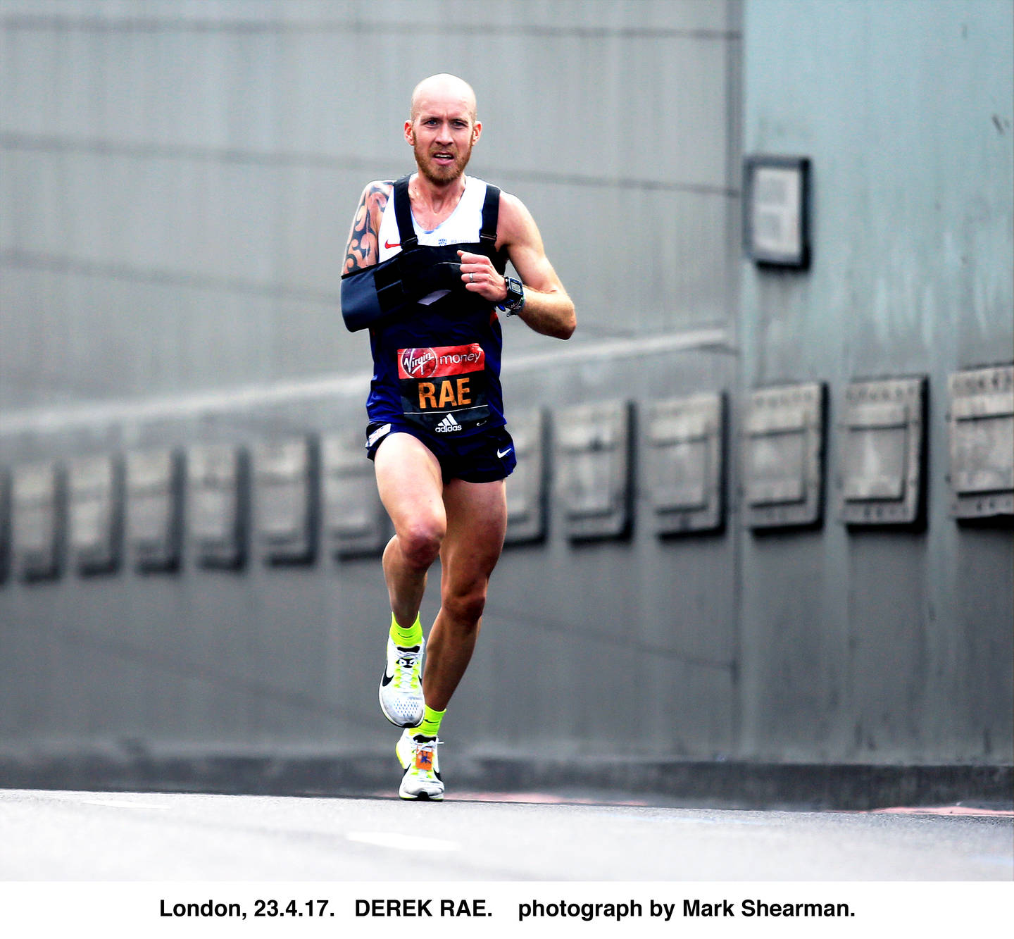 Derek Rae in the 2017 London Marathon